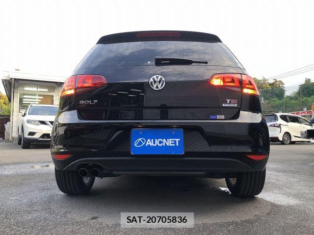 VolksWagen GOLF 2013-08 8318062-8