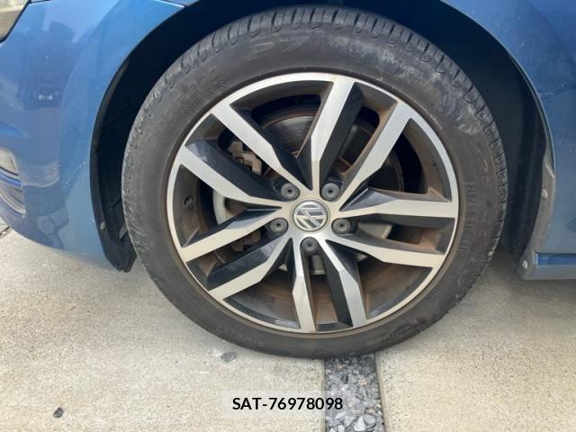 VolksWagen GOLF 2014-01 8318061-9