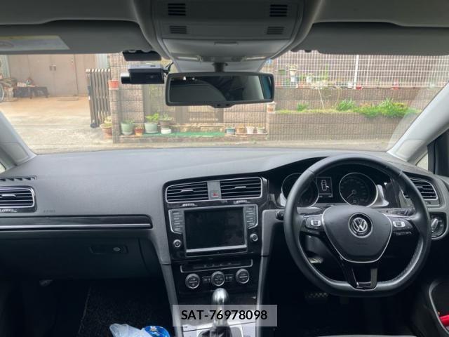 VolksWagen GOLF 2014-01 8318061-15
