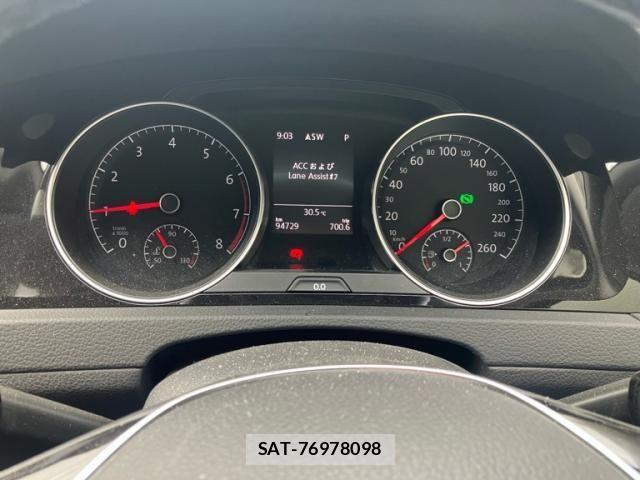 VolksWagen GOLF 2014-01 8318061-17