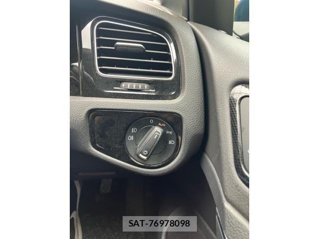 VolksWagen GOLF 2014-01 8318061-27