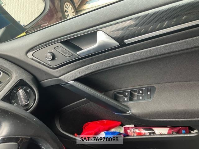 VolksWagen GOLF 2014-01 8318061-28