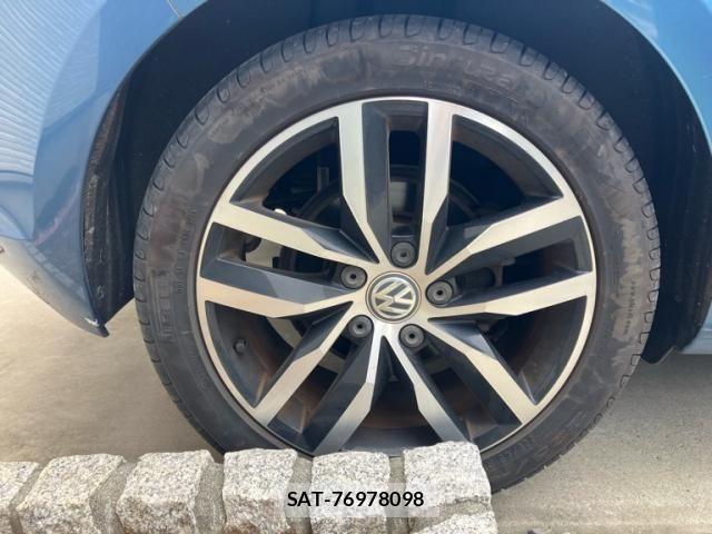 VolksWagen GOLF 2014-01 8318061-7