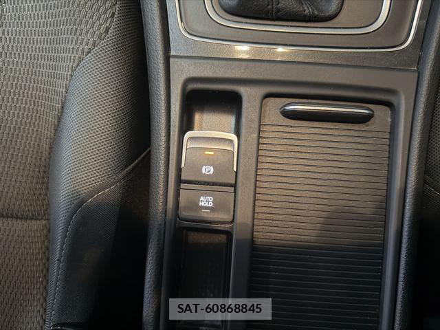 VolksWagen GOLF 2020-05 8318058-18