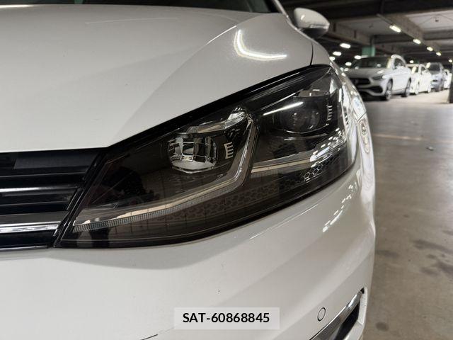 VolksWagen GOLF 2020-05 8318058-23