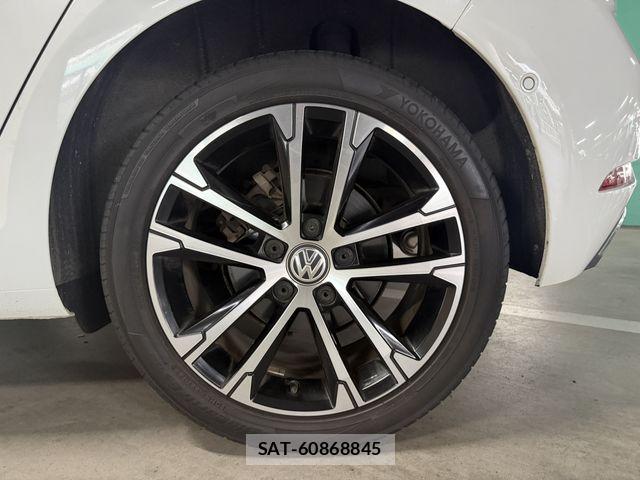 VolksWagen GOLF 2020-05 8318058-26