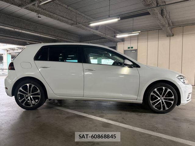 VolksWagen GOLF 2020-05 8318058-8