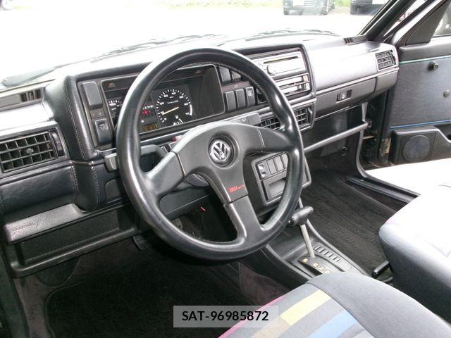VolksWagen GOLF 1990-12 8318056-4