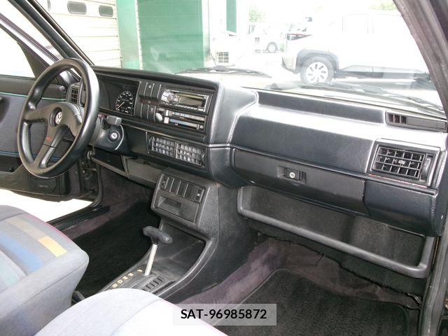 VolksWagen GOLF 1990-12 8318056-5