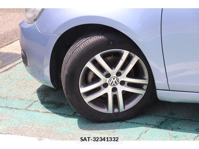 VolksWagen GOLF 2011-07 8318064-10