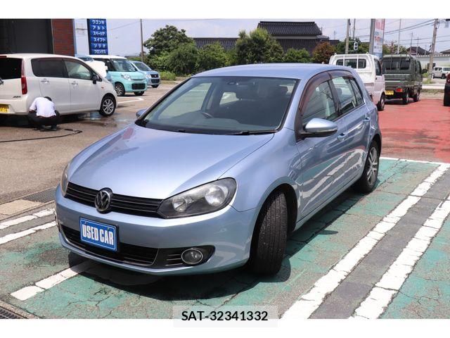 VolksWagen GOLF 2011-07 8318064-11