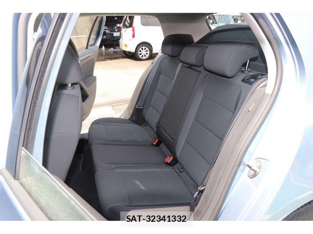 VolksWagen GOLF 2011-07 8318064-20