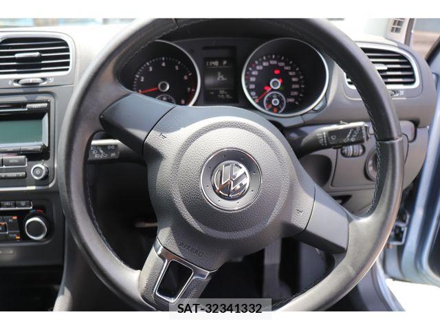 VolksWagen GOLF 2011-07 8318064-23