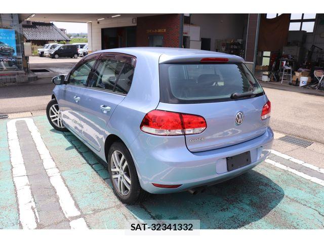 VolksWagen GOLF 2011-07 8318064-2