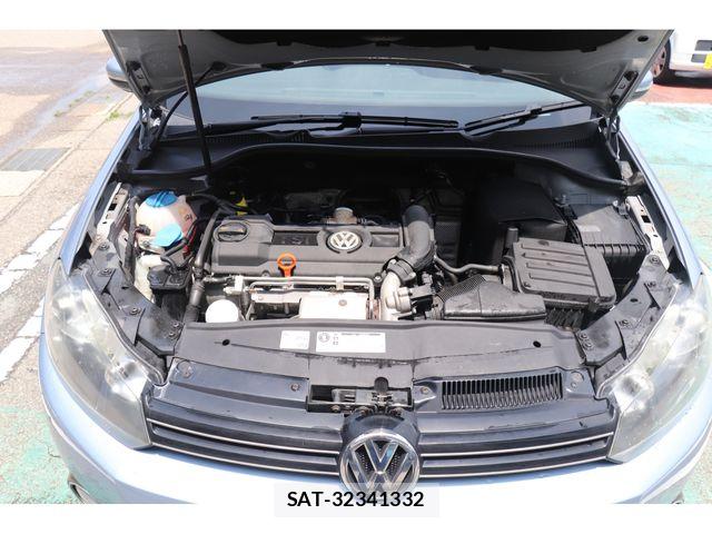 VolksWagen GOLF 2011-07 8318064-28