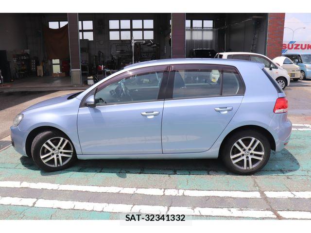 VolksWagen GOLF 2011-07 8318064-8