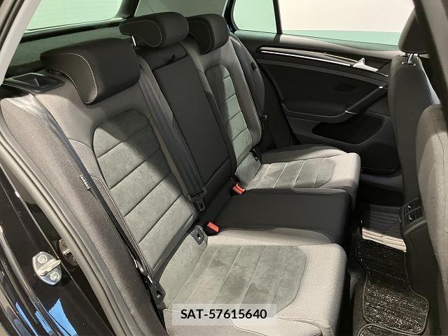 VolksWagen GOLF 2019-05 8318055-16