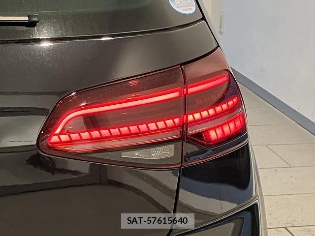 VolksWagen GOLF 2019-05 8318055-18