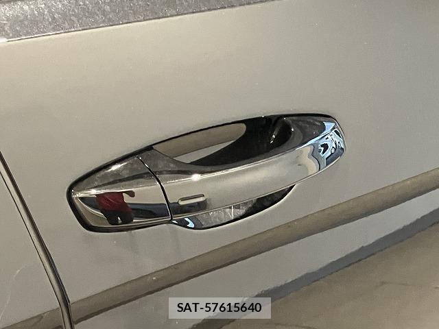 VolksWagen GOLF 2019-05 8318055-20