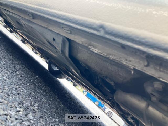 VolksWagen GOLF 2018-05 8318059-12