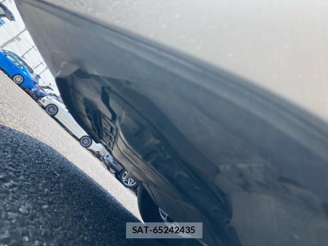 VolksWagen GOLF 2018-05 8318059-13