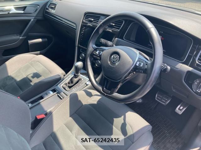 VolksWagen GOLF 2018-05 8318059-15