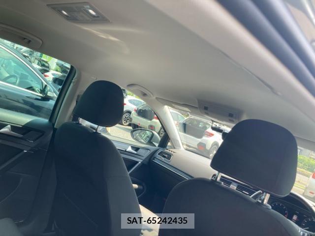 VolksWagen GOLF 2018-05 8318059-19
