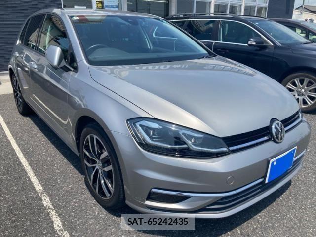 VolksWagen GOLF 2018-05 8318059-2