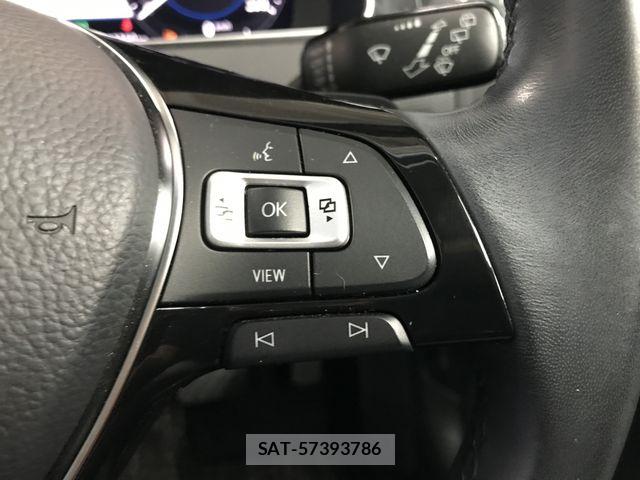 VolksWagen GOLF 2019-03 8318060-22