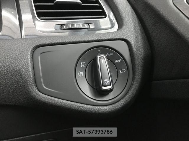VolksWagen GOLF 2019-03 8318060-23