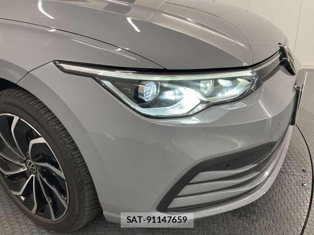 VolksWagen GOLF 2023-08 8318053-9