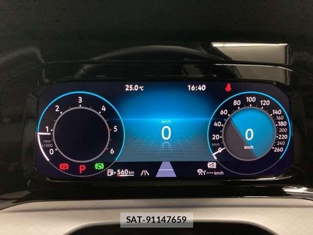 VolksWagen GOLF 2023-08 8318053-17