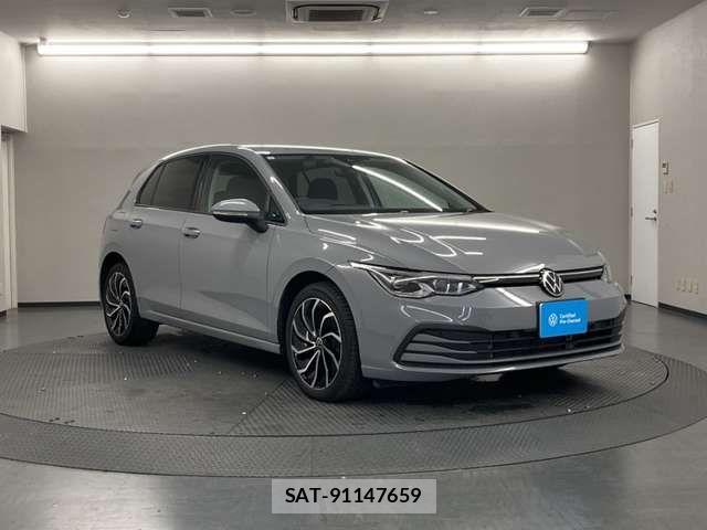 VolksWagen GOLF 2023-08 8318053-7