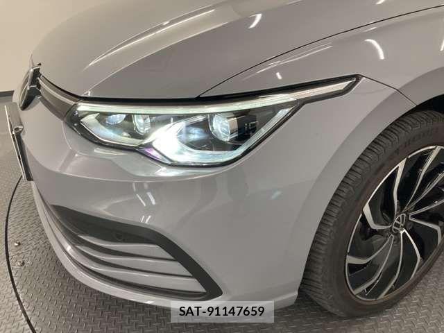VolksWagen GOLF 2023-08 8318053-8