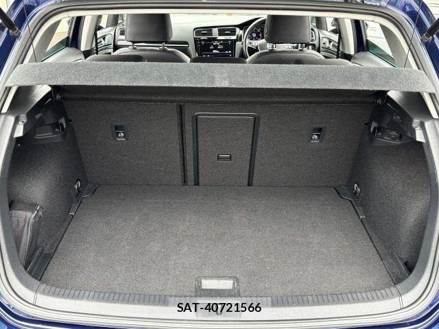 VolksWagen GOLF 2019-12 8338500-11