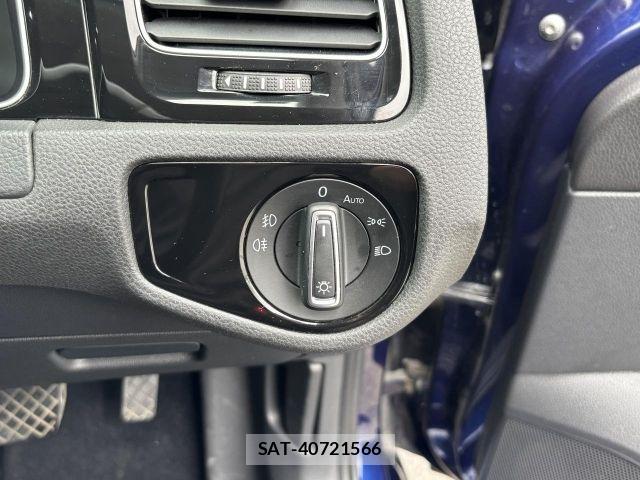 VolksWagen GOLF 2019-12 8338500-13