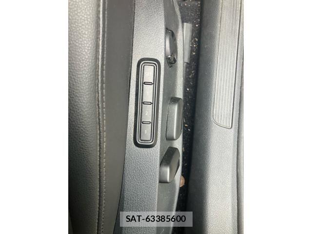 VolksWagen GOLF 2019-12 8355886-20