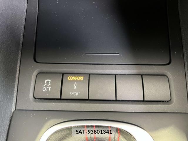 VolksWagen GOLF 2011-12 8369732-11