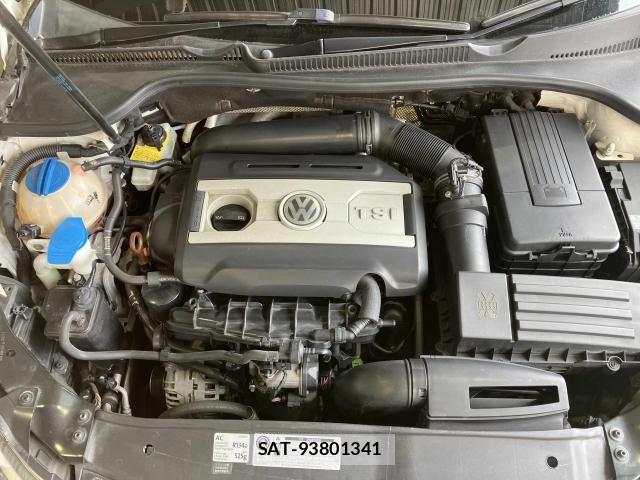VolksWagen GOLF 2011-12 8369732-18