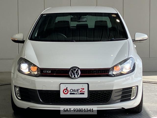 VolksWagen GOLF 2011-12 8369732-23