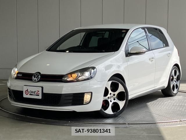 VolksWagen GOLF 2011-12 8369732-24