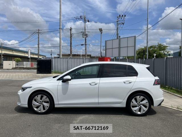 VolksWagen GOLF 2026-03 8369729-4