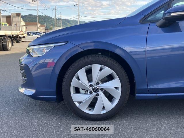 VolksWagen GOLF 2025-05 8369730-5
