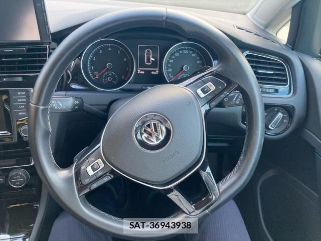 VolksWagen GOLF 2013-08 8415821-17