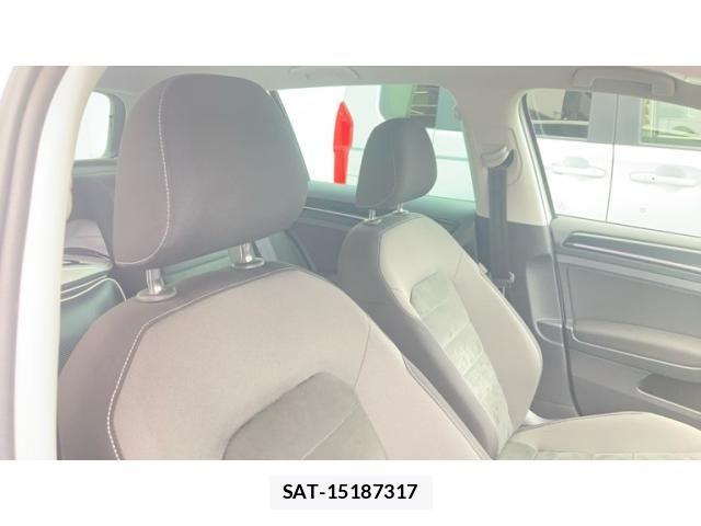 VolksWagen GOLF 2017-12 8415820-10