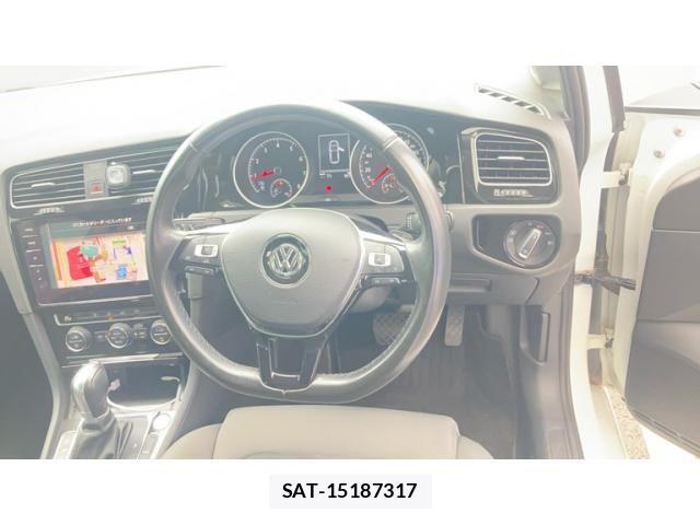VolksWagen GOLF 2017-12 8415820-11