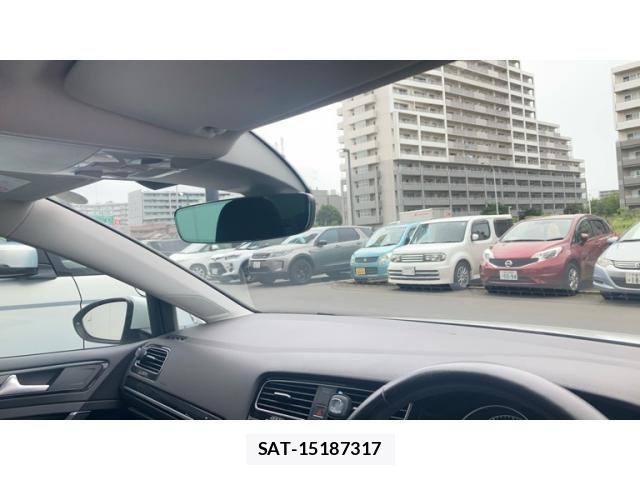 VolksWagen GOLF 2017-12 8415820-15