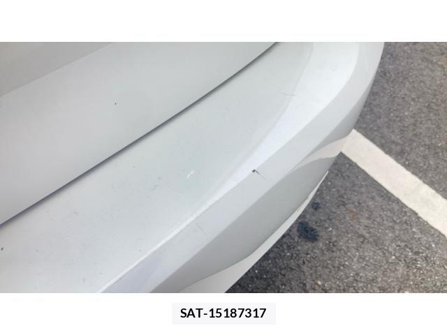 VolksWagen GOLF 2017-12 8415820-4