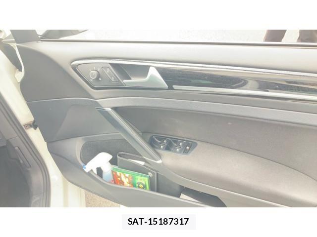VolksWagen GOLF 2017-12 8415820-8