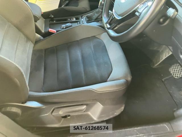 VolksWagen GOLF 2016-09 8415823-17